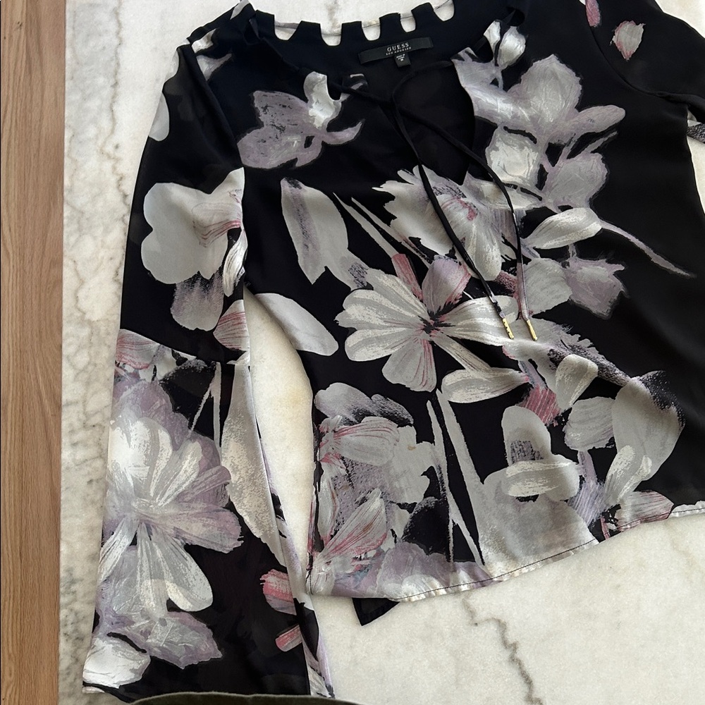 Guess Black and White Floral Blouse
